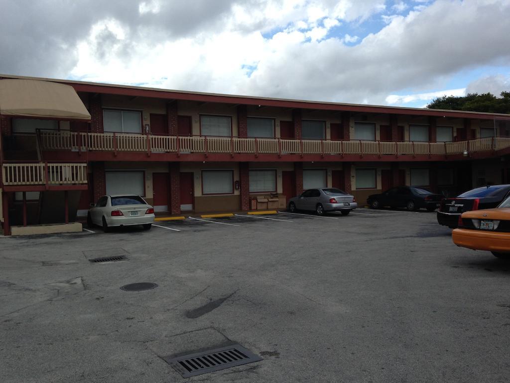 Palacio Inn Motel Miami Springs Eksteriør billede